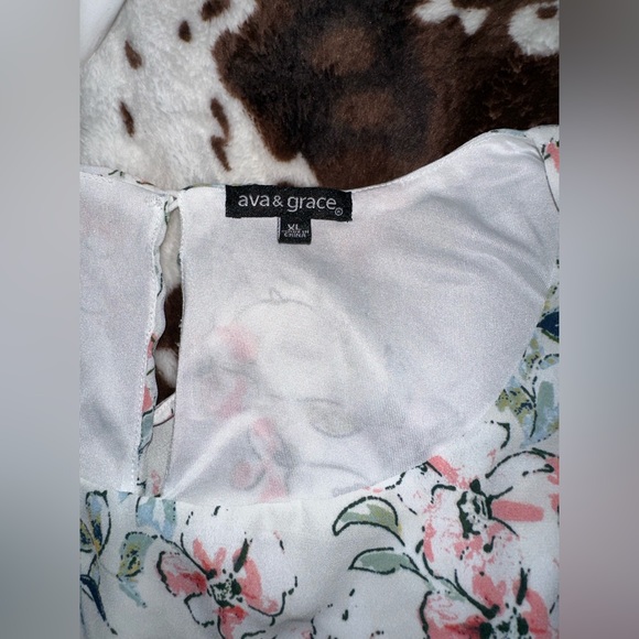 ♾️ Ava & Grace dressy tank - Picture 2 of 5